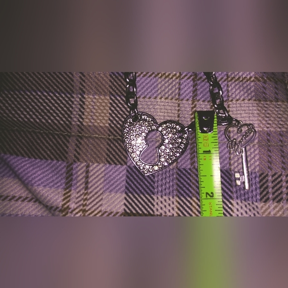 ❤Guess🖤Charm Necklace - Picture 8 of 11